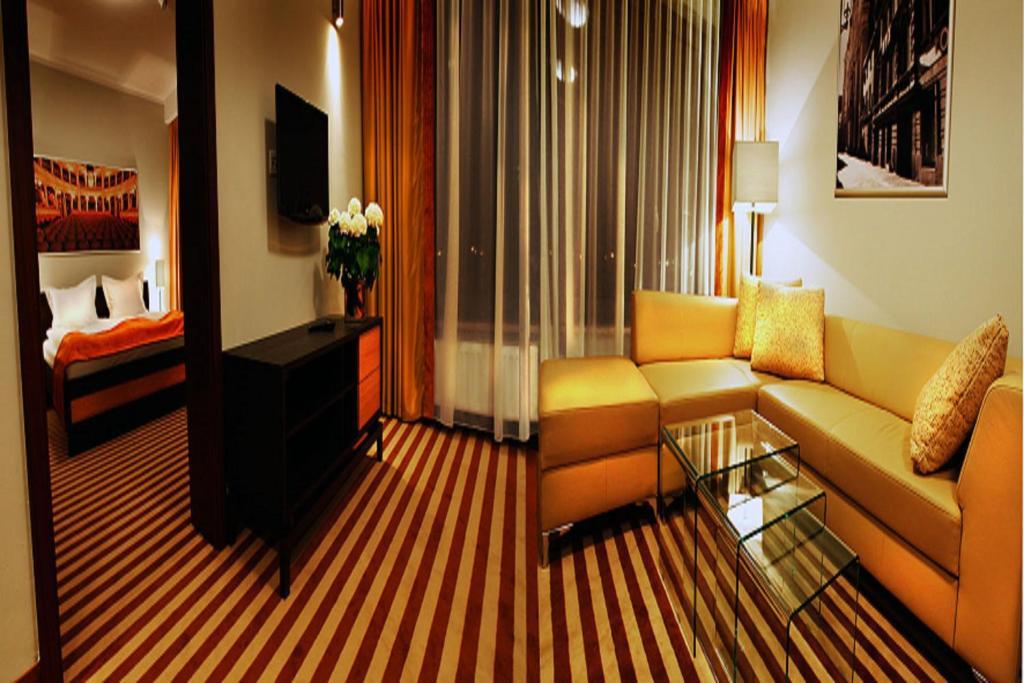 Hotel Poznanski A2 Luboń Quarto foto